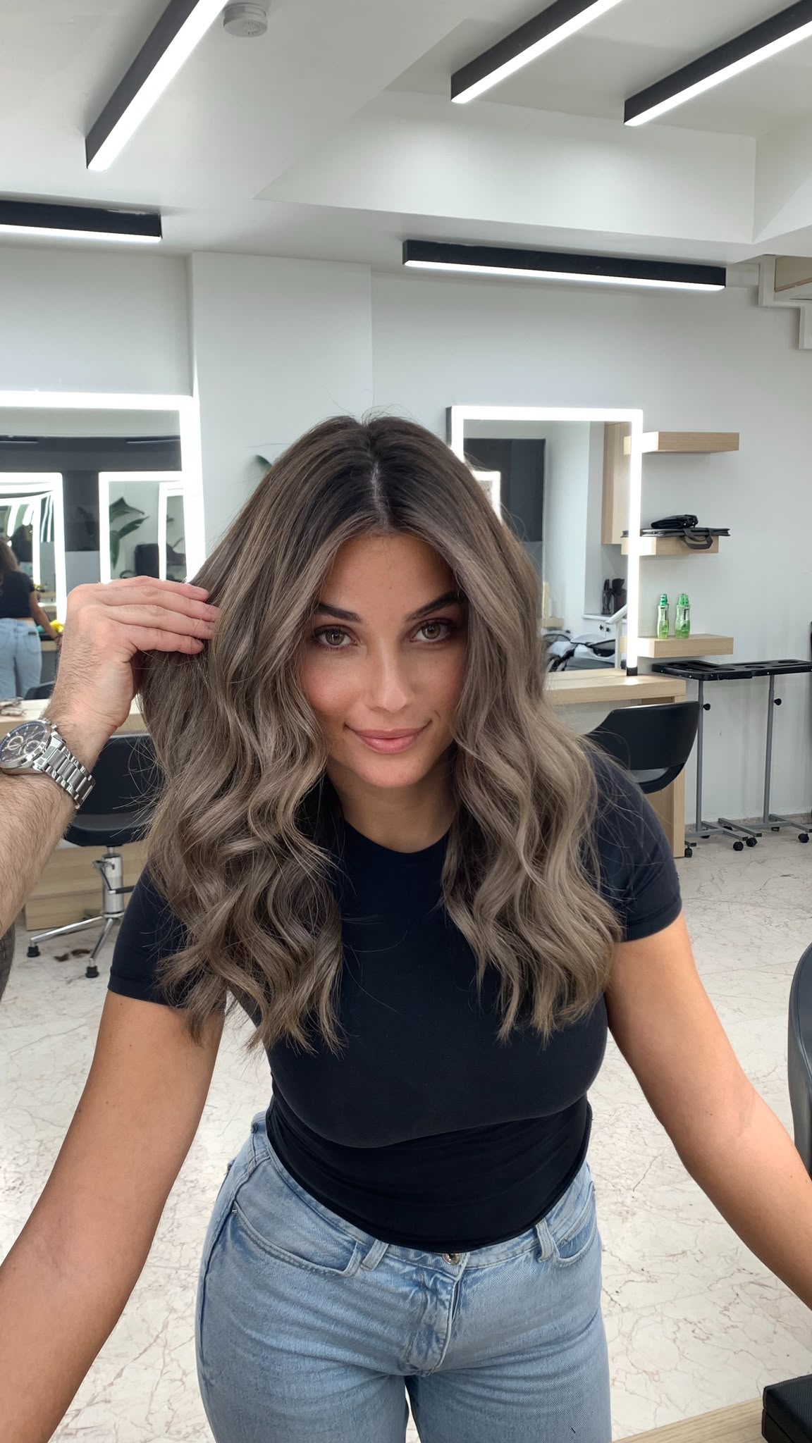 The Moment Hair Studio stüdyo içi çalışma